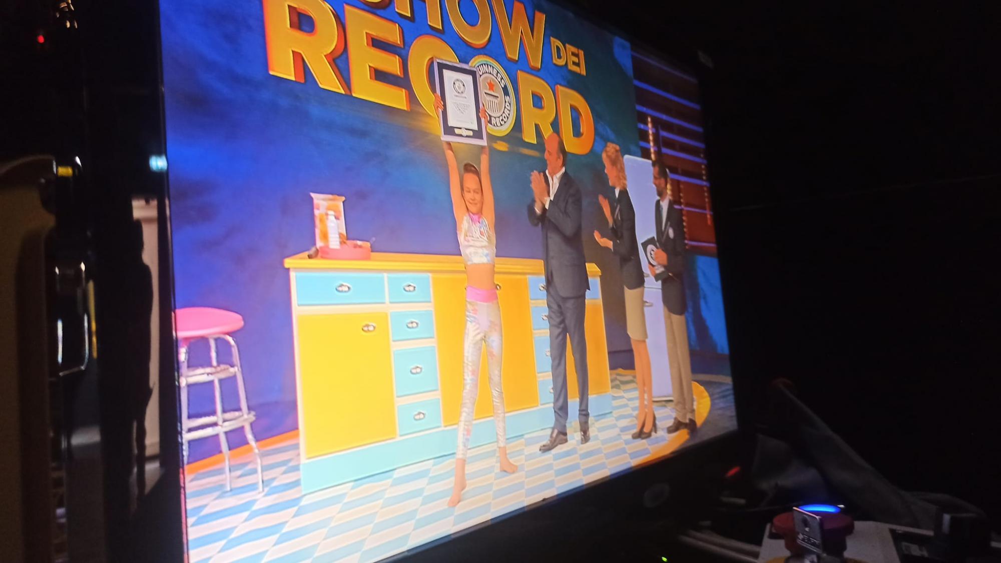 11-летняя украинка установила мировой рекорд Гиннеса, сделав нереально сложный трюк (фото)