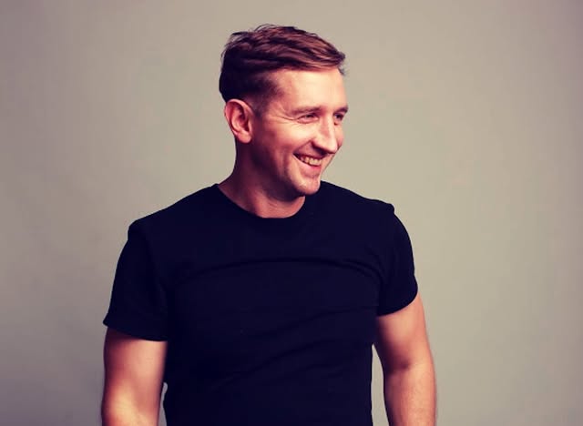 Кумири мільйонів - у формі ЗСУ. Знаменитості, які проміняли червоні доріжки на окопи ще у 2022 році