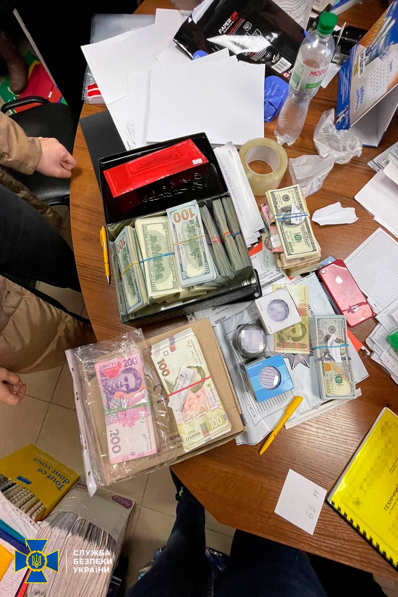 Женщина-решала придумала аферу с квартирами в новостройках: жертвами стали десятки украинцев