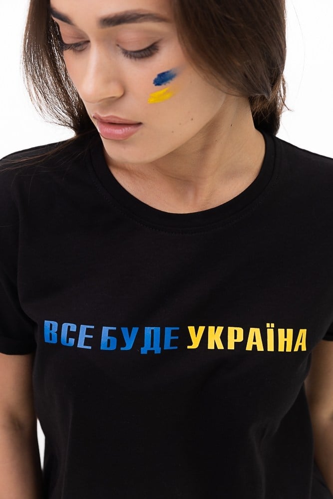 Футболка "как у Зеленского": как в мире распространяется тренд на все украинское (фото)