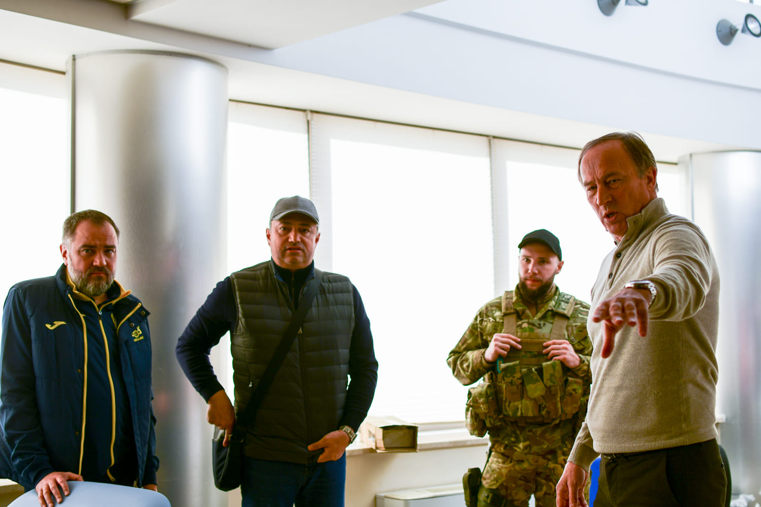 Український футбол на паузі. "Усе для фронту, все для перемоги" та клята невідомість