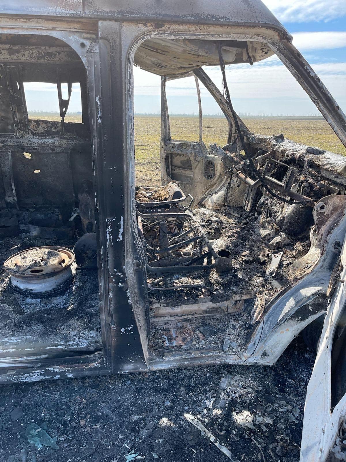 Українські десантники знищили диверсантів, які використовували цивільні авто (фото)