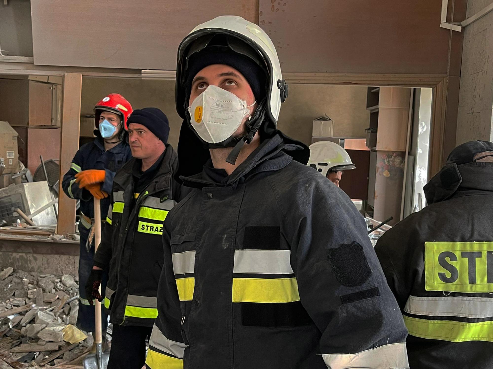 Кількість загиблих від ракетного удару по будівлі Миколаївської ОДА зросла до 15 людей