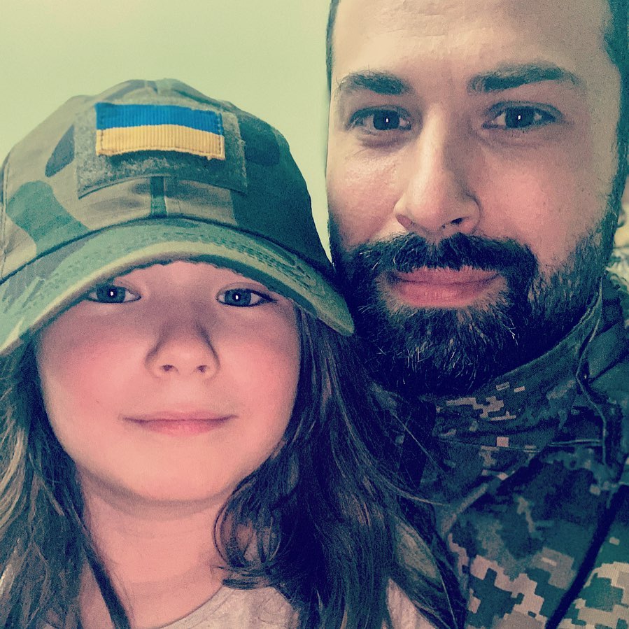 Що стало зі співаком Девідом Аксельродом, який змінив ім'я і служив у ТрО