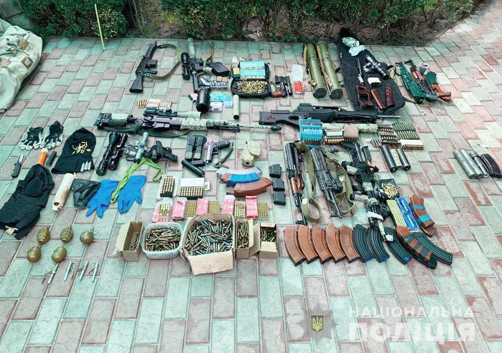 В Кропивницком задержали мужчину с целым арсеналом оружия