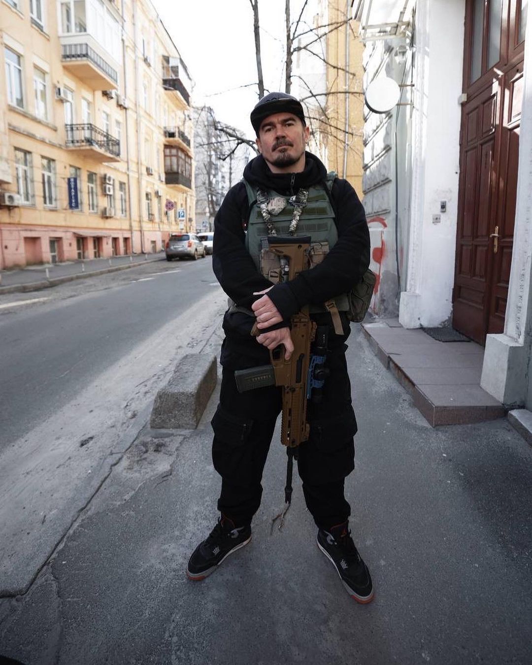 Звезды в окопах. Эти артисты променяли шоу-бизнес на службу в ВСУ