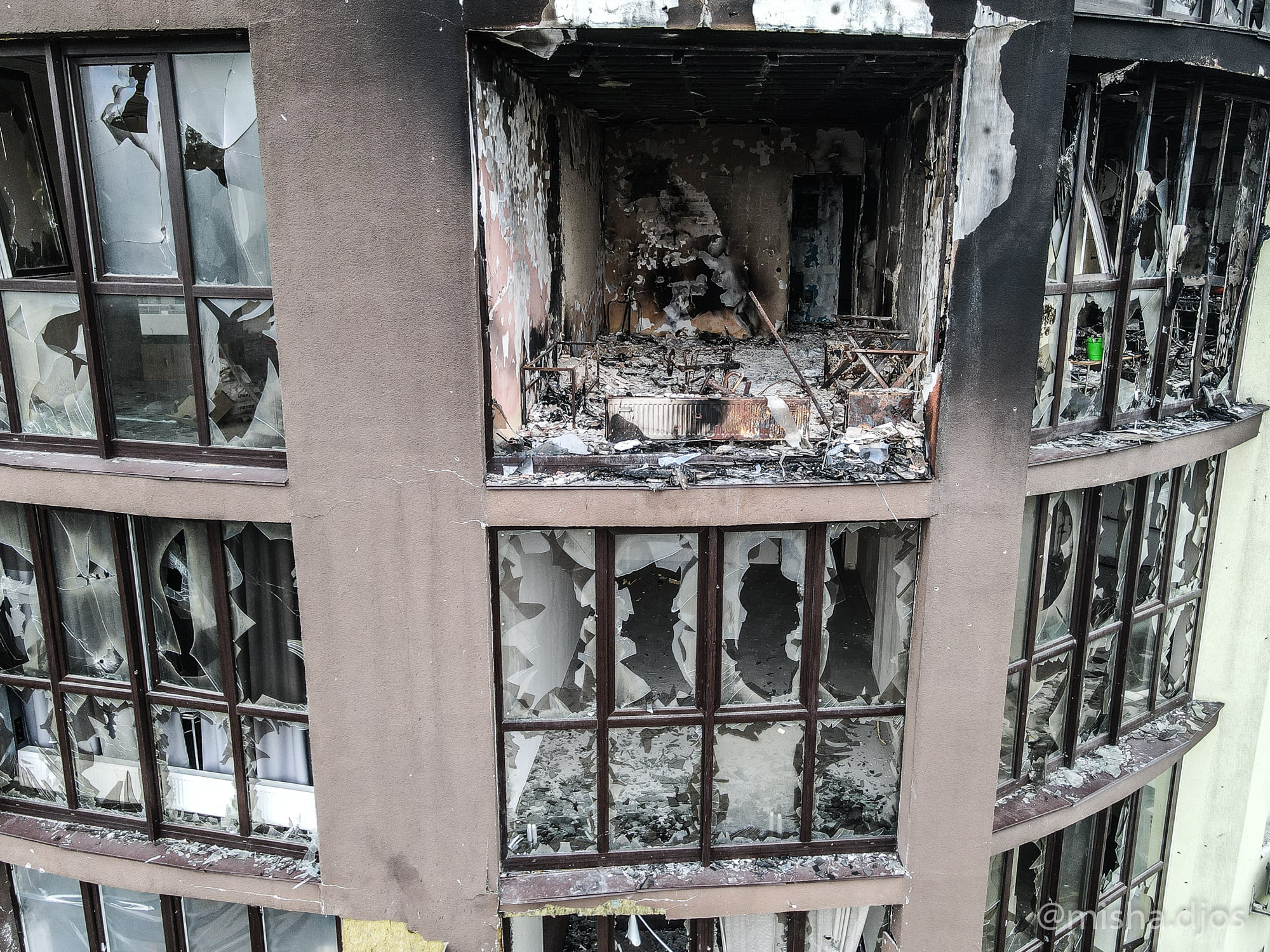 Зруйнований Ірпінь показали з висоти пташиного польоту (фоторепортаж)