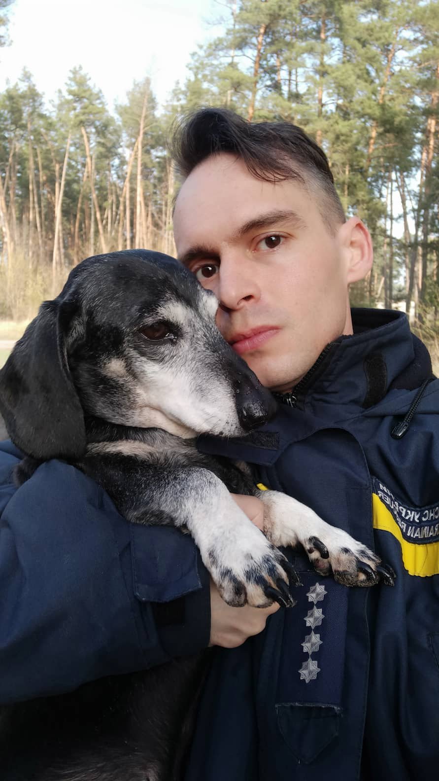 Не тільки Патрон: у ДСНС розповіли про пошуково-рятувальну таксу-ветерана