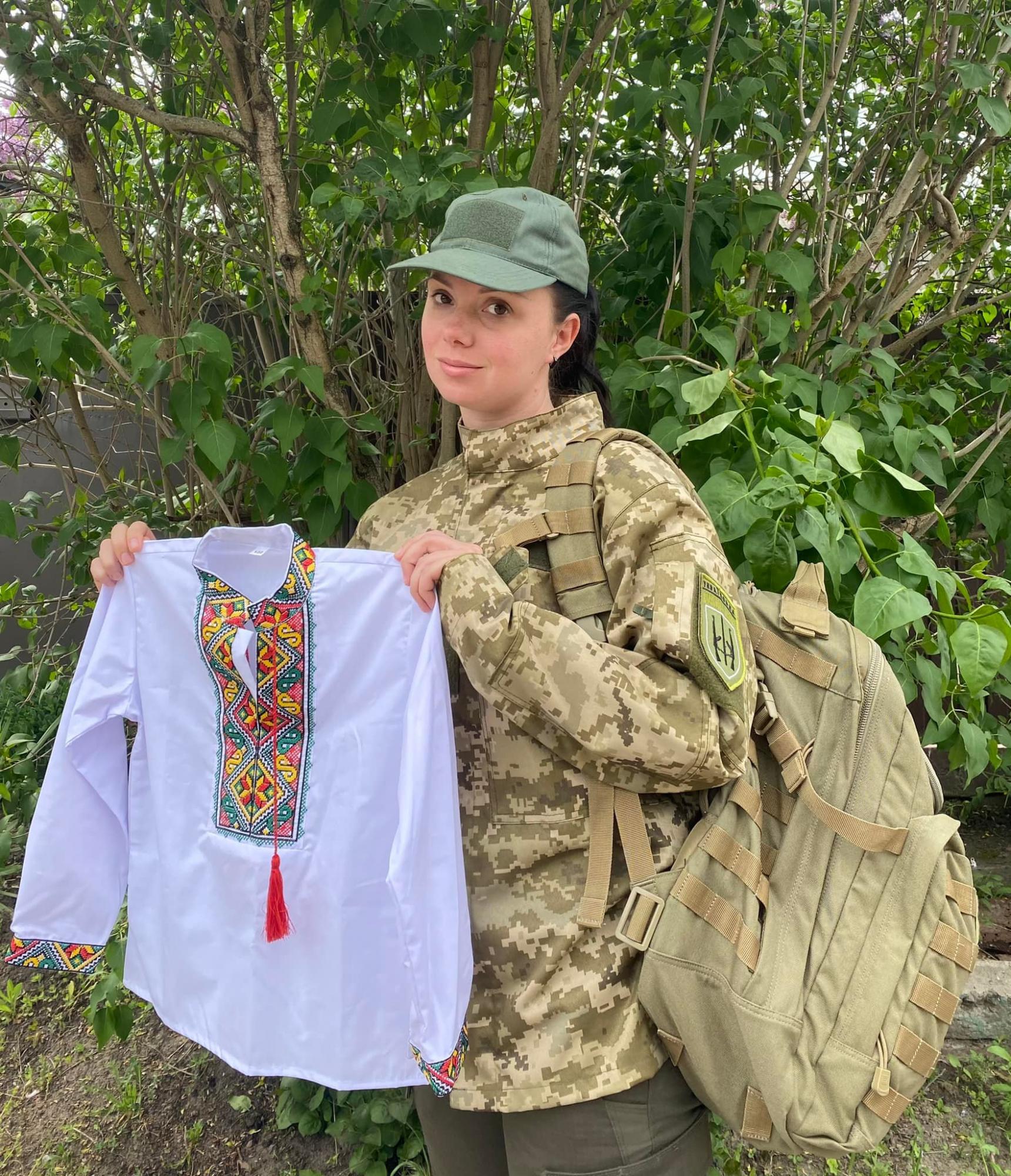 Украинская балерина защищает родную страну с оружием в руках: история и фото красавицы