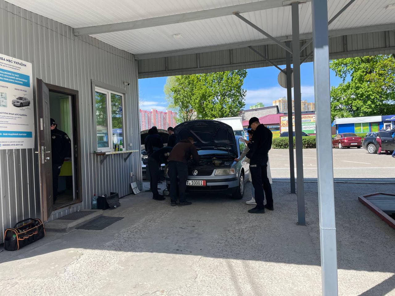 В деяких українців виникли серйозні проблеми при ввезенні "євроблях": що сталося