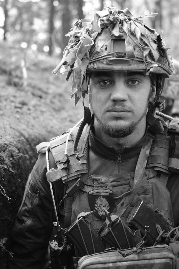 "В их глазах и душах ясность": Залужный показал лица героев, на которых держится Украина