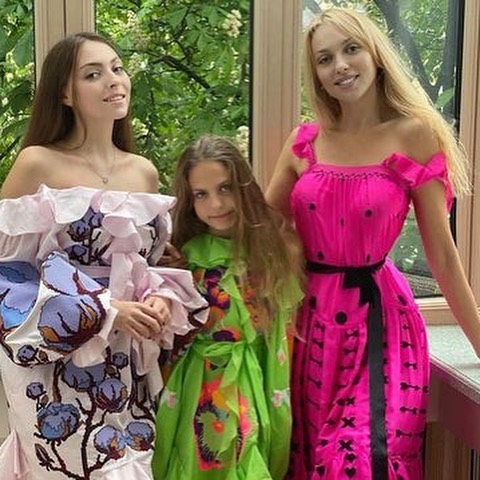 "Це було тяжке рішення": Полякова розповіла, де зараз її молодша донька