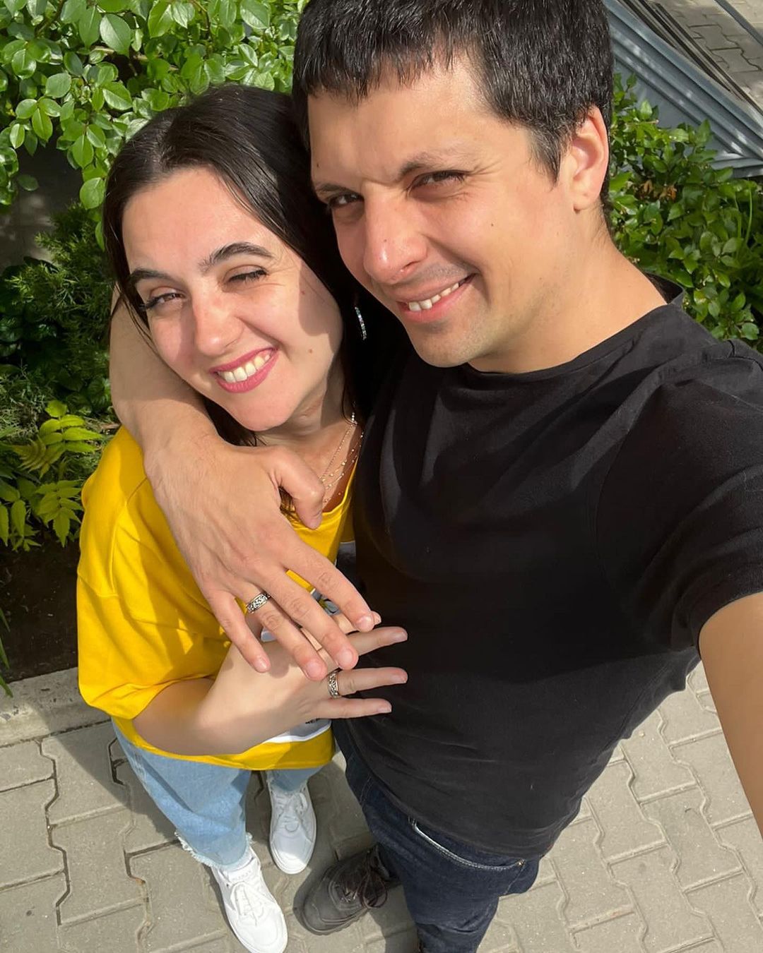 Юлия Мендель вышла замуж и показала фото с росписи: что известно о муже