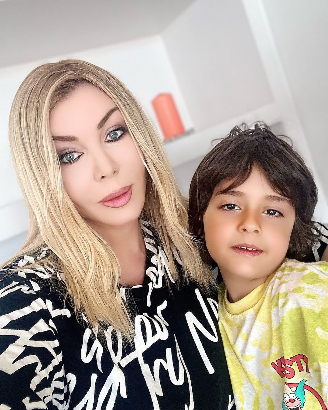 Ірина Білик вразила новими фото підрослого сина. Де зараз співачка і чим займається