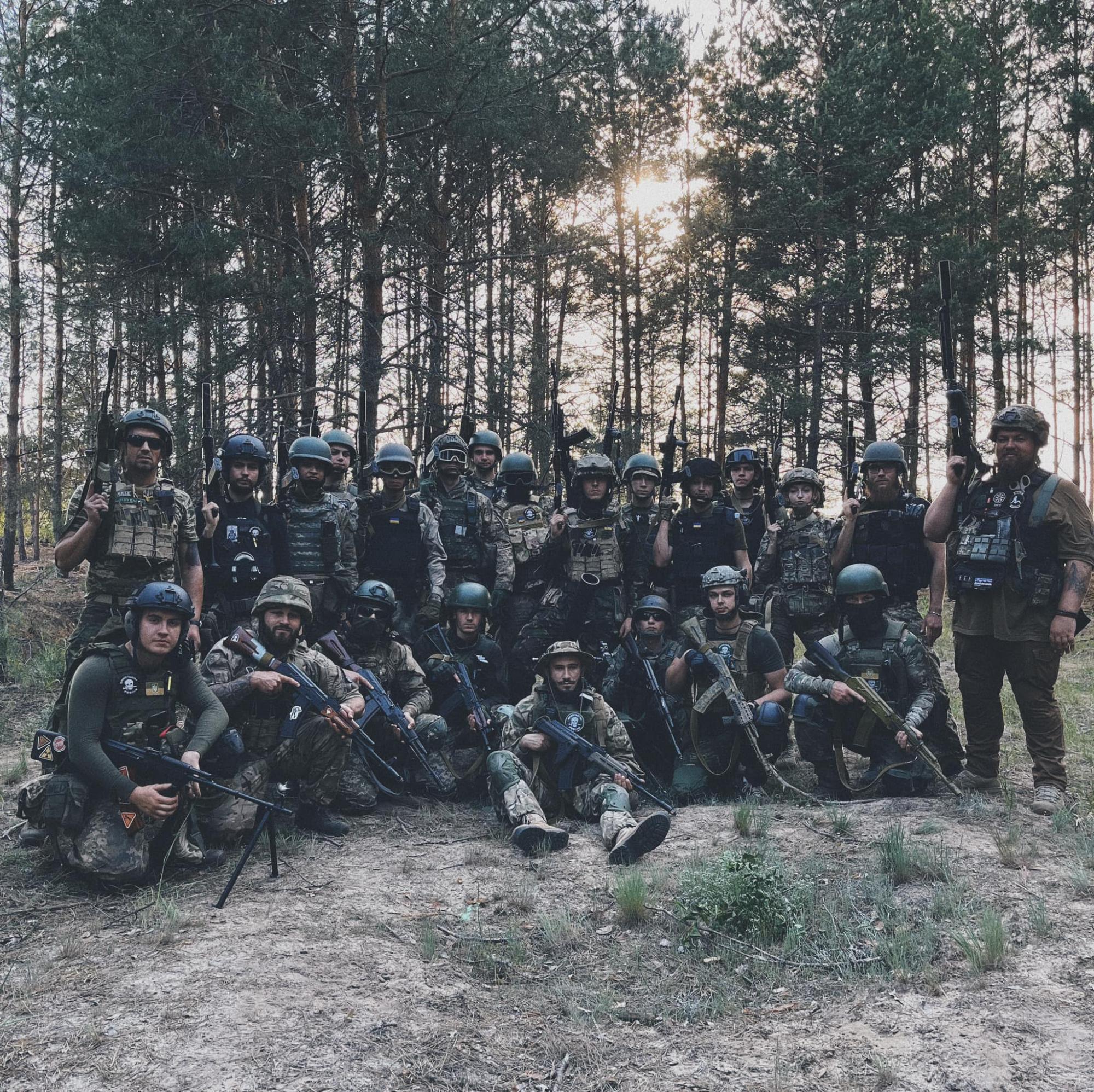 Волонтеры собирают на пикап для батальона ВСУ "Реванш": как помочь бойцам