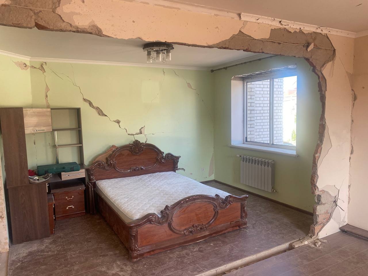 Мама, это реальность? Семья из Харькова убежала от войны на запад и там попала под ракетный обстрел