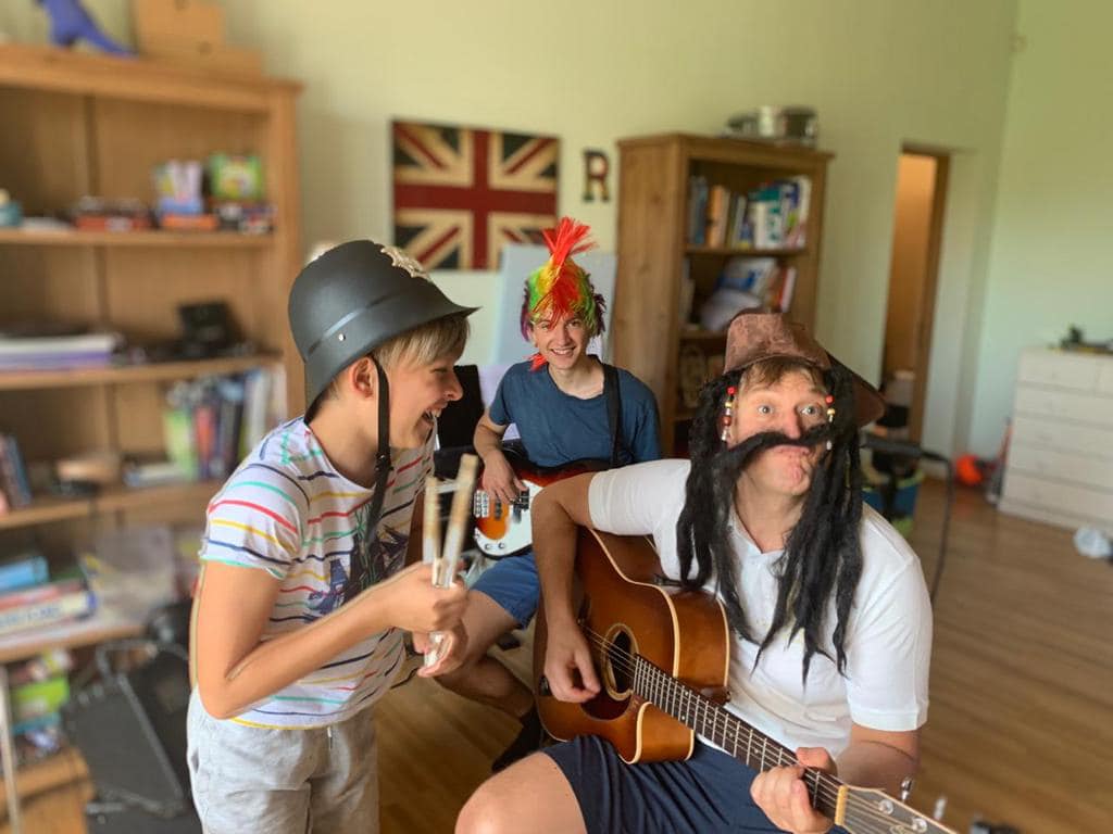 Экс-секретарь СНБО Данилюк женился на дизайнере Литковской: милые фото молодоженов