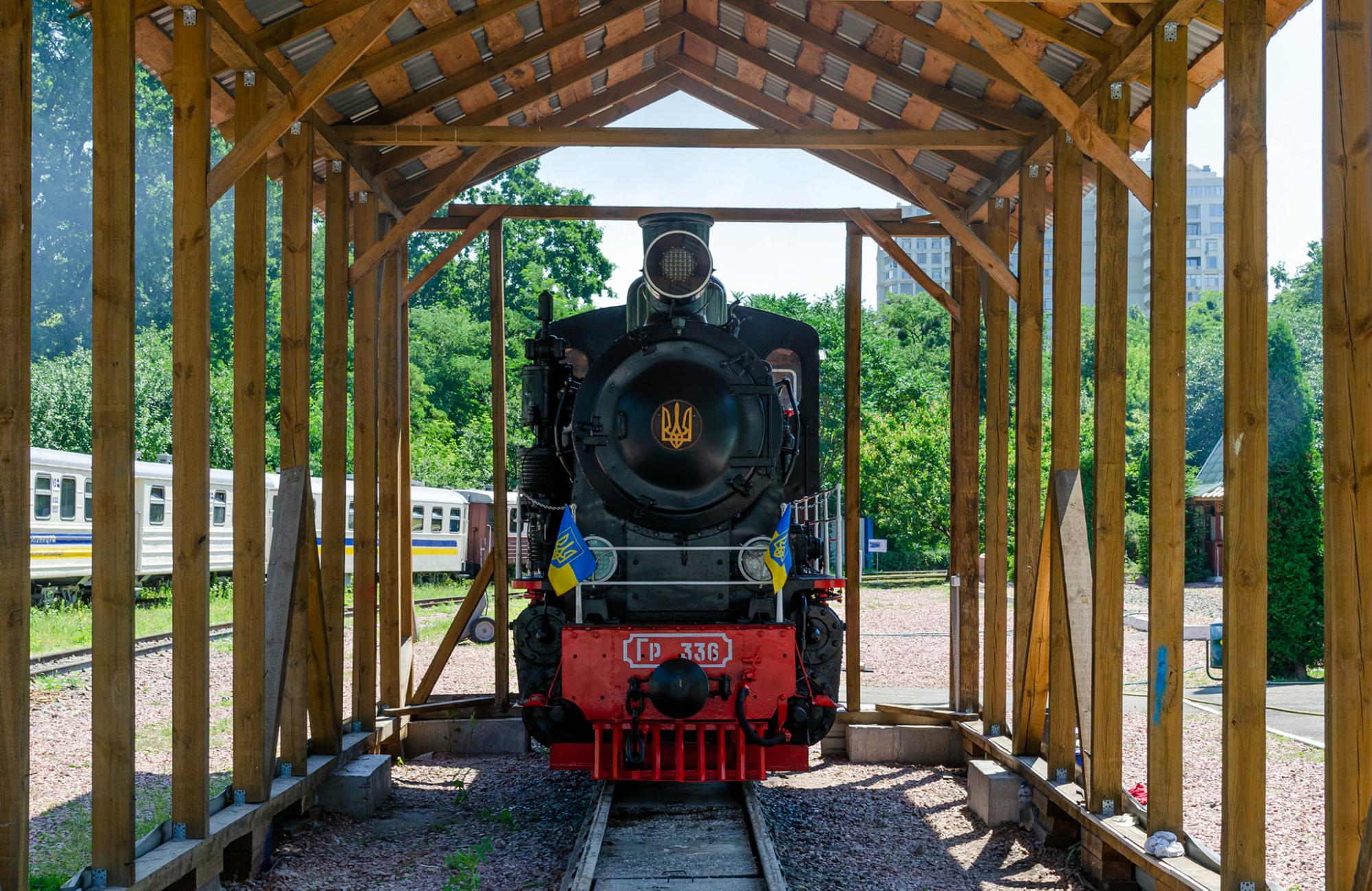 В Киеве после капремонта снова курсирует легендарный паровоз: как и где покататься (фото)