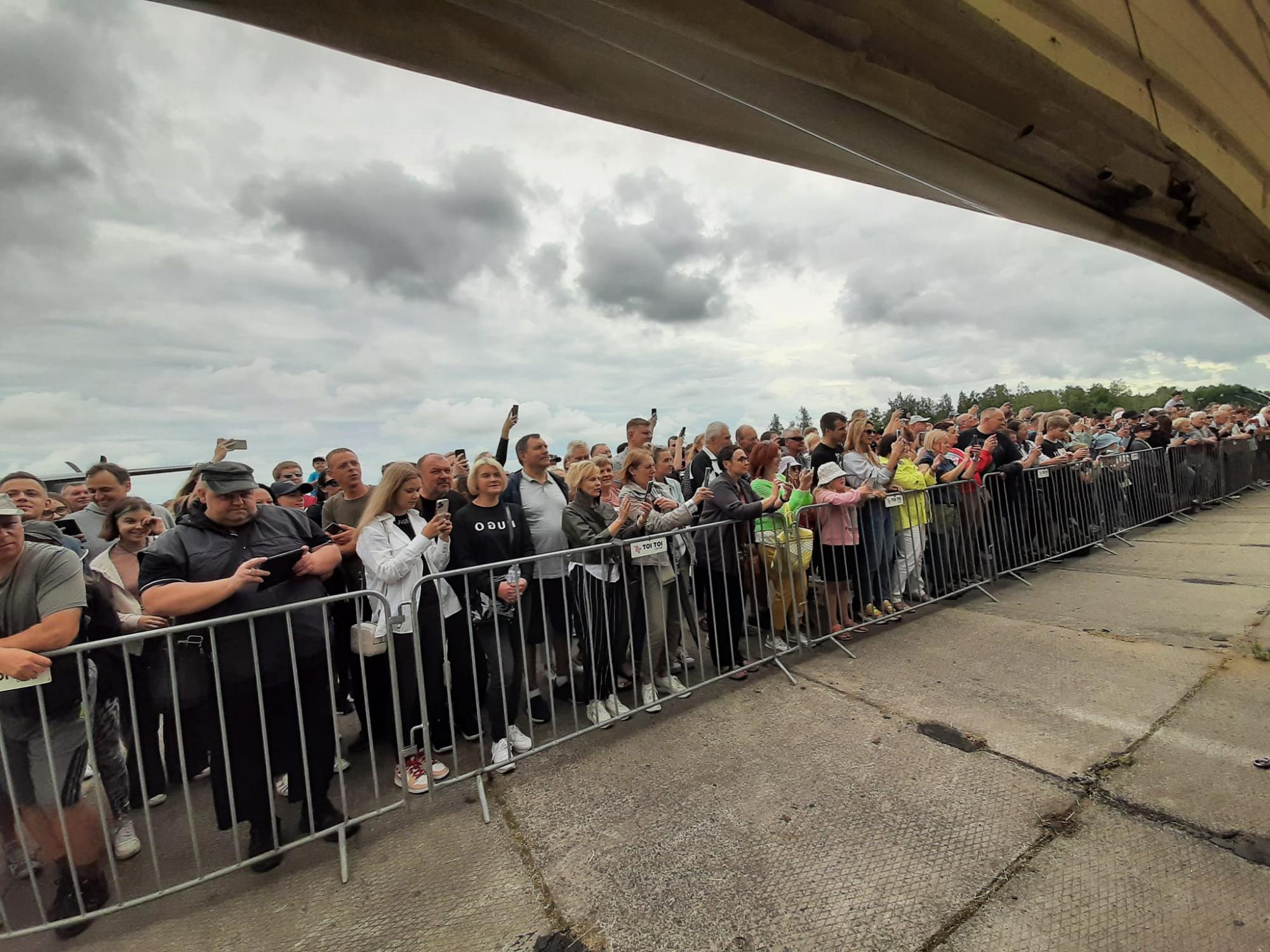 Литва отправила Украине Bayraktar. Деньги на него собирали всей страной