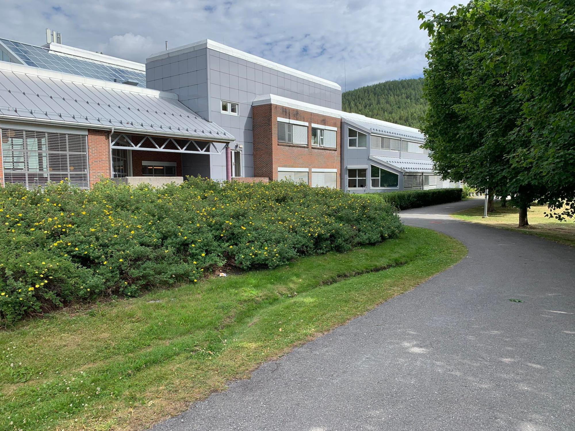 "Надо перетерпеть". Украинских беженцев предупреждают об условиях в лагерях Норвегии