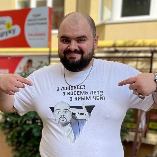 Коміка Кирила Ганіна, який жартував про "ухилянтів в Тисі", мобілізували, - ЗМІ