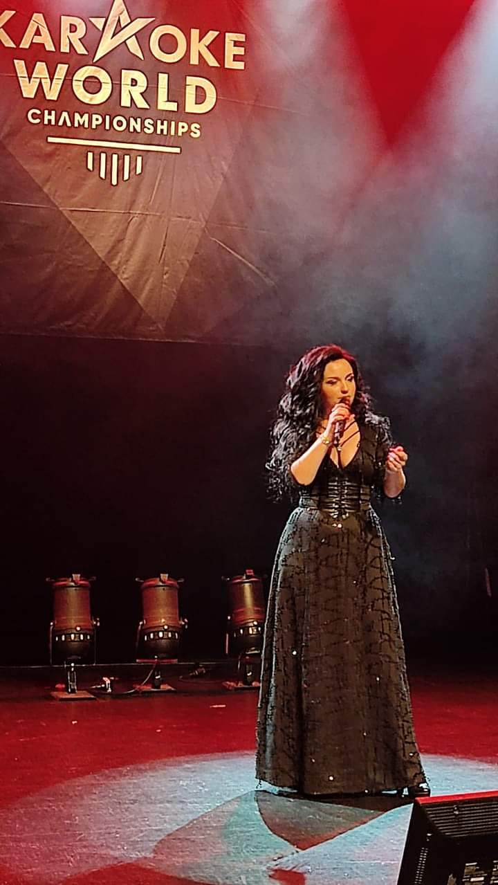Украинка претендует на победу в чемпионате мира по караоке: что известно
