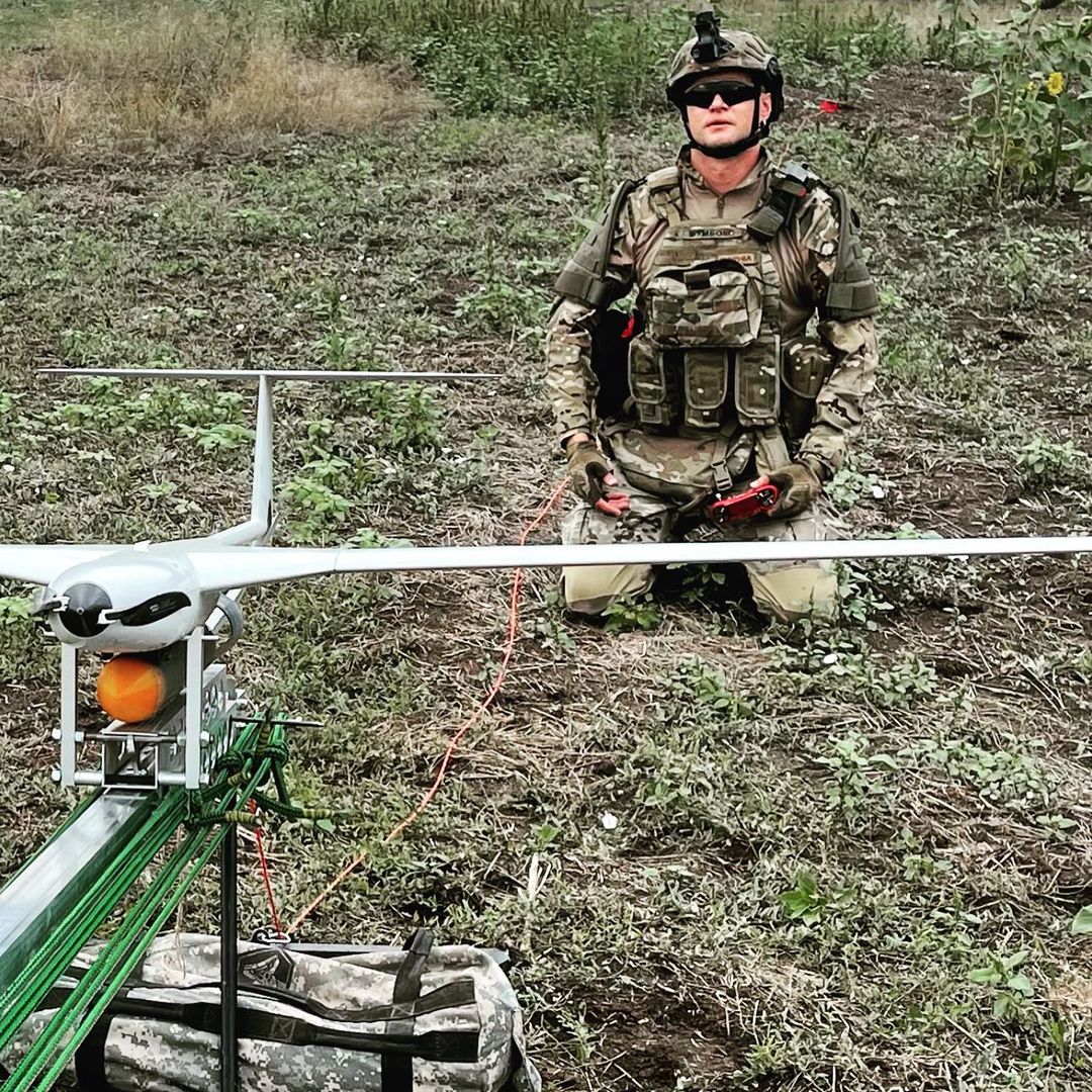 "Задания простые": Андрей Хлывнюк стал пилотом ударного дрона "Каратель"