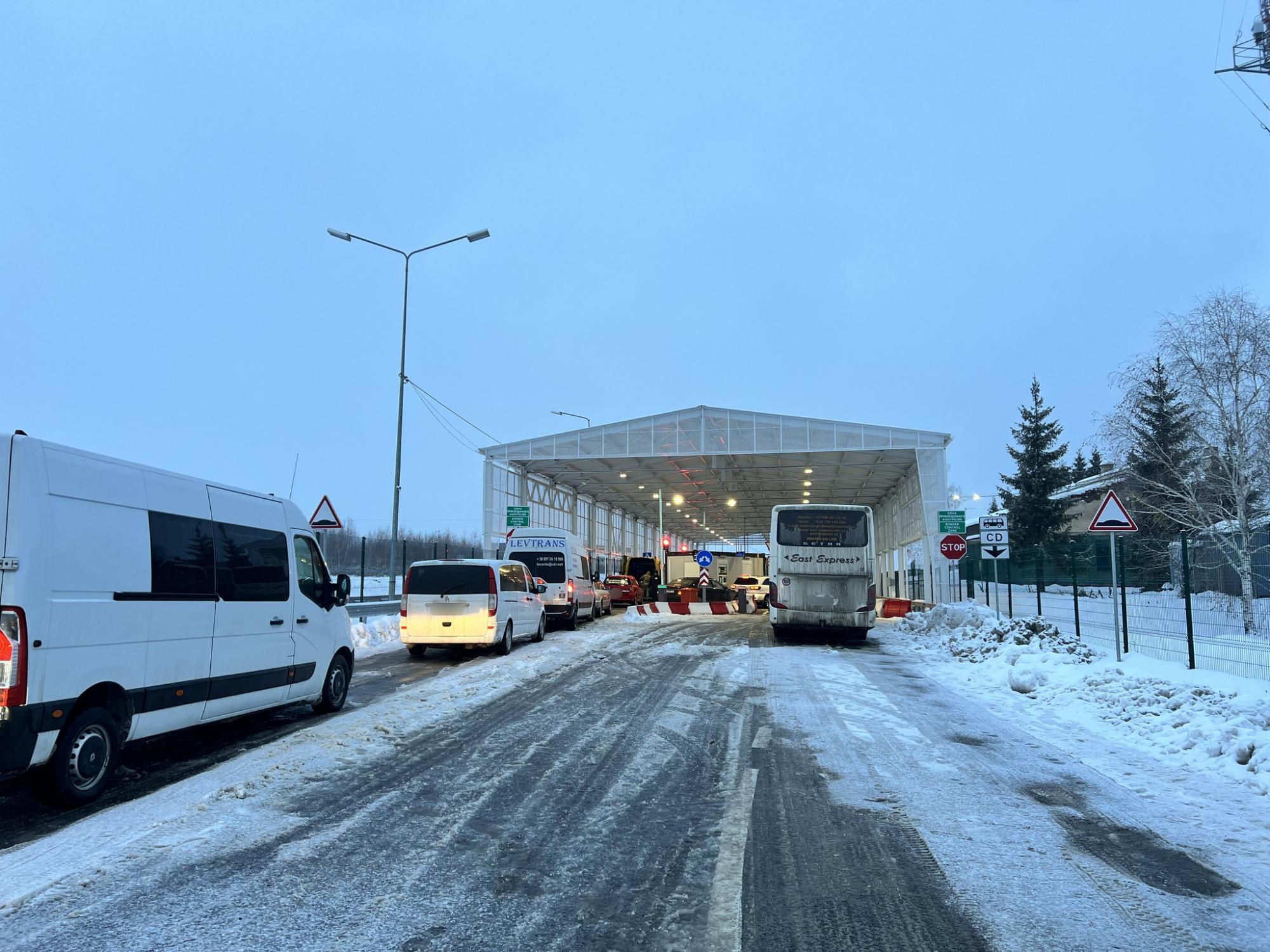 Черги на КПП. Як перетнути кордон без затримок і проблем: поради