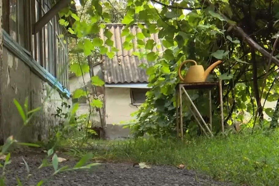 В сети показали дом мамы Андрея Данилко, где она жила долгие годы