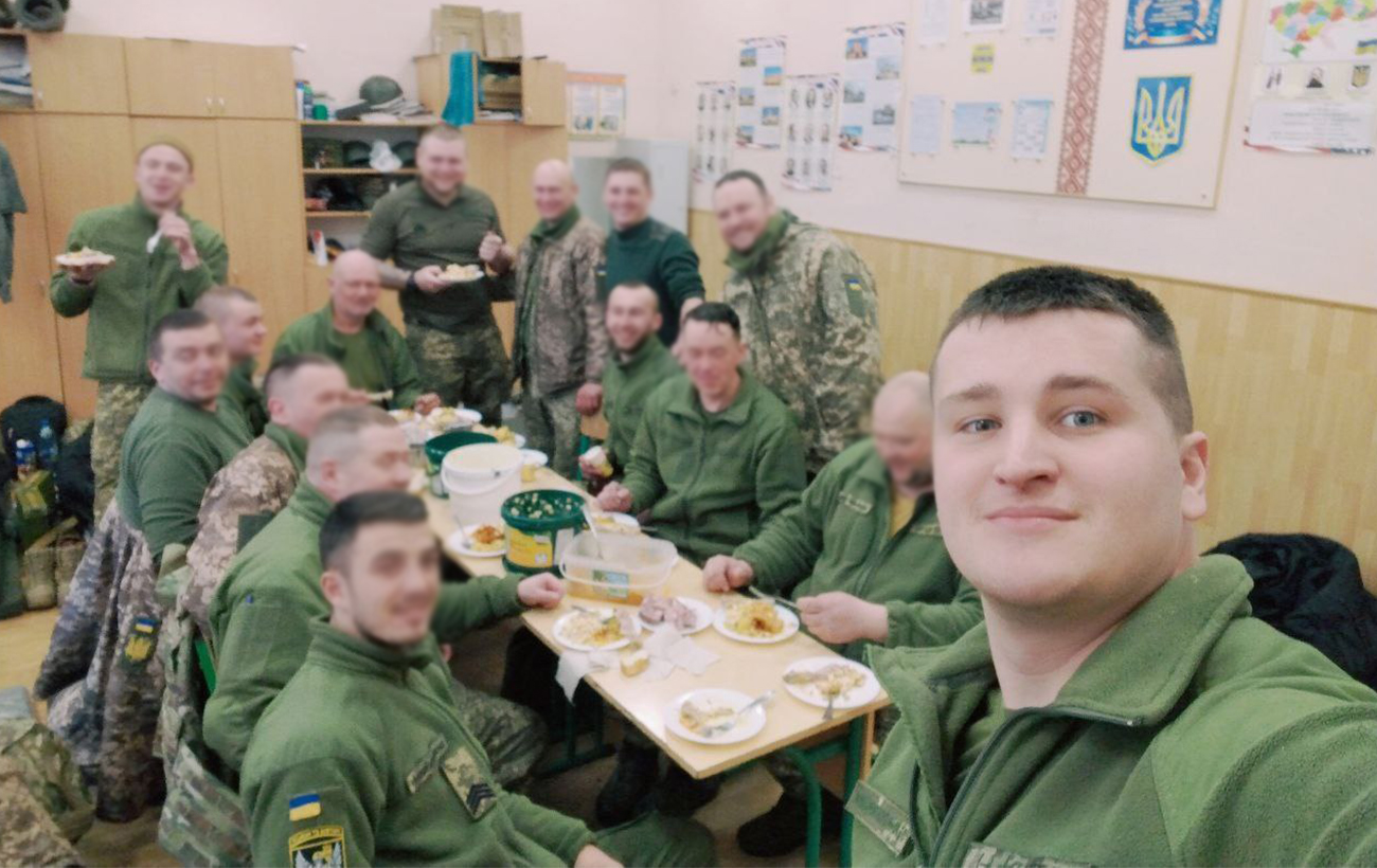 ЛГБТ-військовий Аарон Джонс: Ми пішли в ЗСУ захищати країну, а не дивитися, хто з ким спить