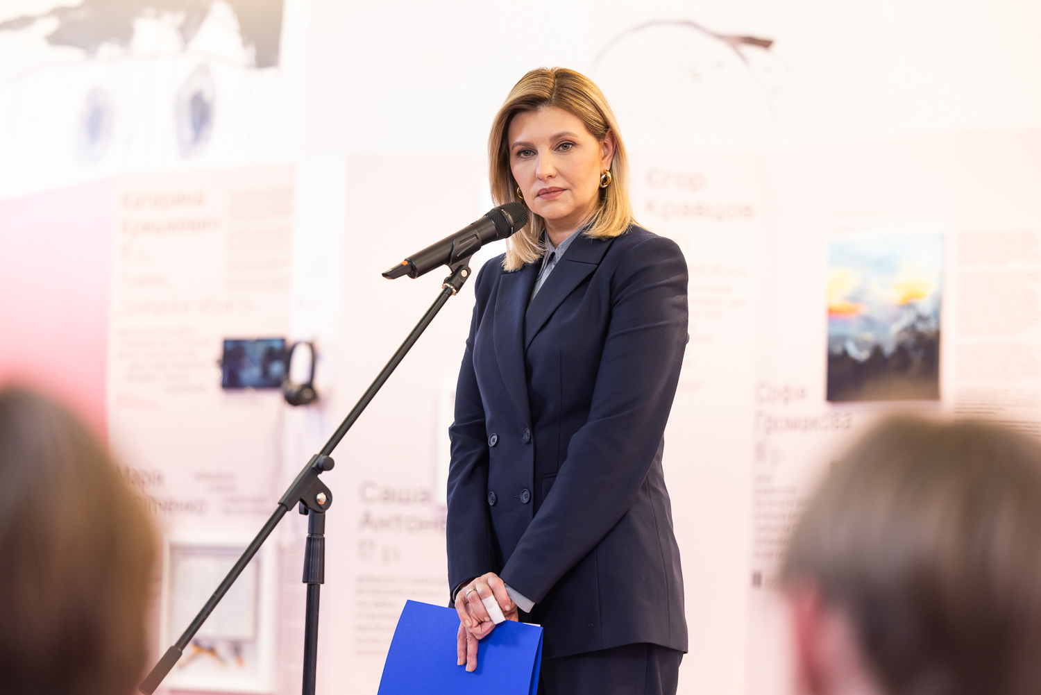 Стриманість та елегантність: Олена Зеленська вразила дипломатичним образом