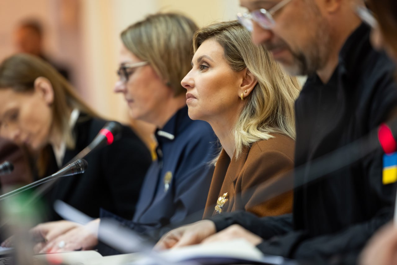 Олена Зеленська в елегантному вбранні показала нову символічну брошку