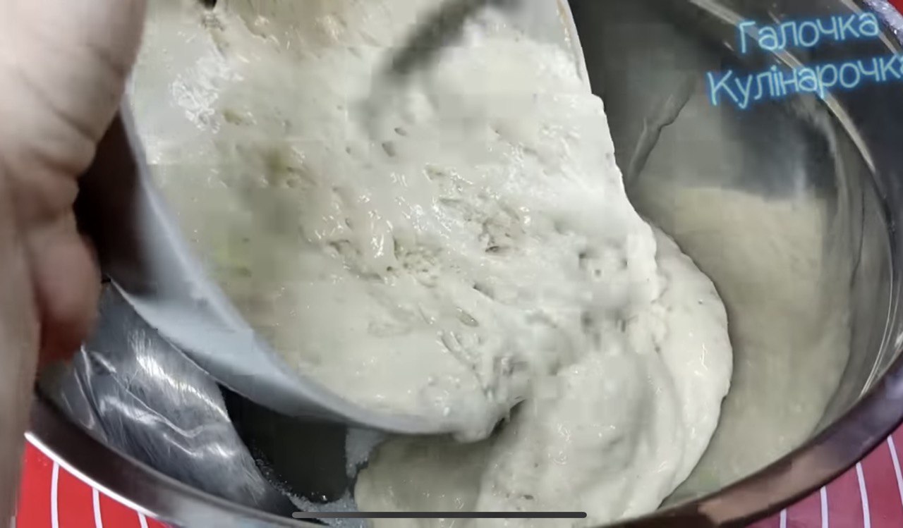 Смачні пончики з вишнями на Різдво: простий покроковий рецепт