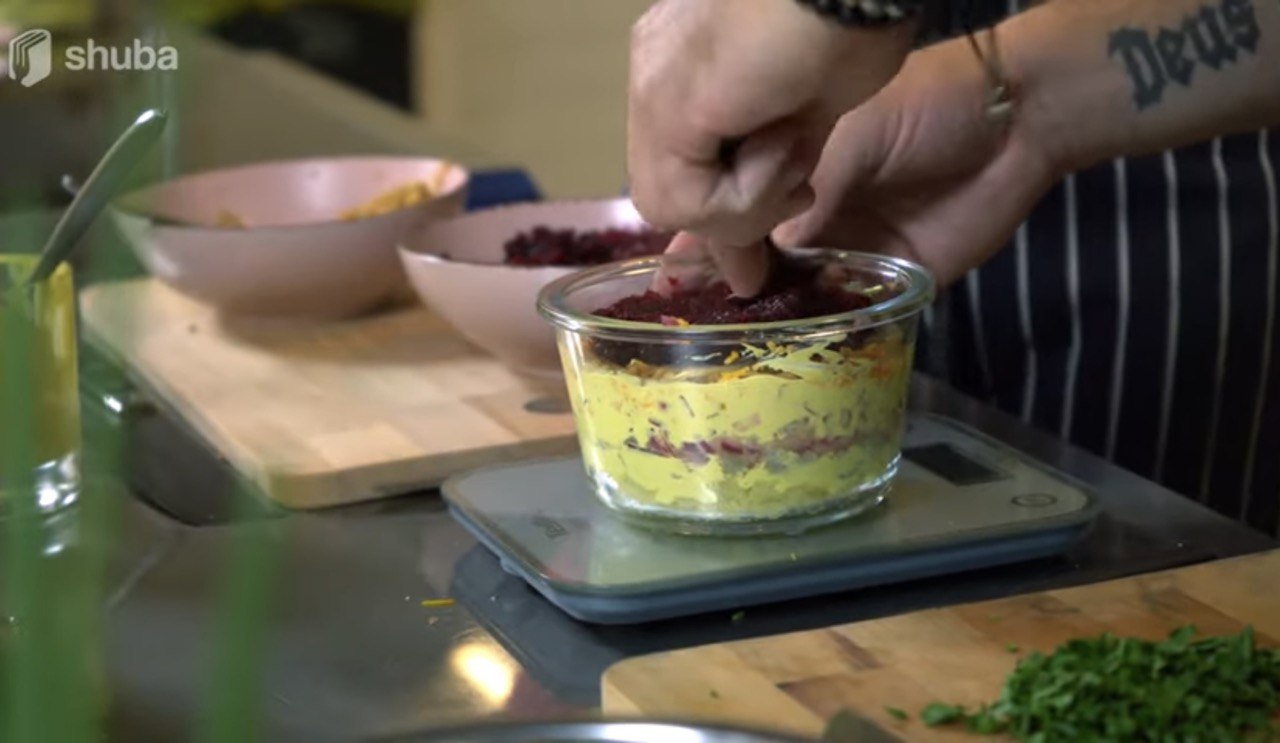 Смачний оселедець під шубою із секретним інгредієнтом: цей рецепт здивує усіх