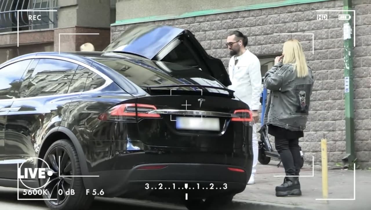 Ирина Билык "засветила" элитное авто за 3,5 миллиона и уже успела нарушить ПДД