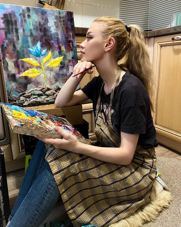 Титул "Міс Україна Всесвіт" отримала дівчина, яка допомагає дітям і ЗСУ: фото красуні