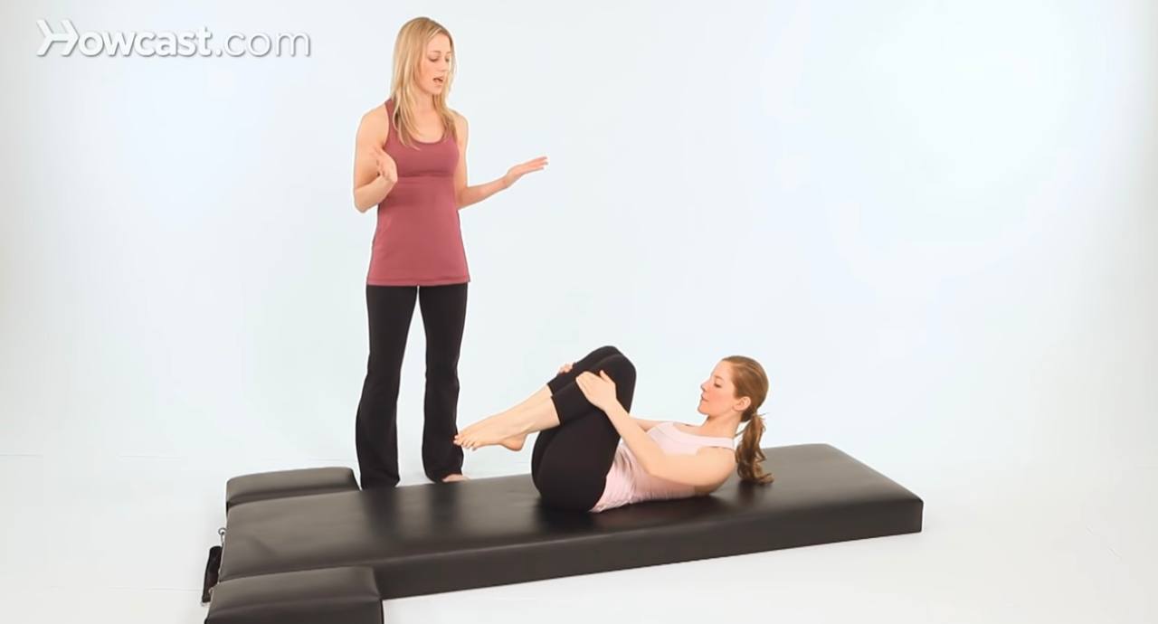 Пілатес зміцнює м'язи преса: 5 ефективних та корисних вправ для тіла