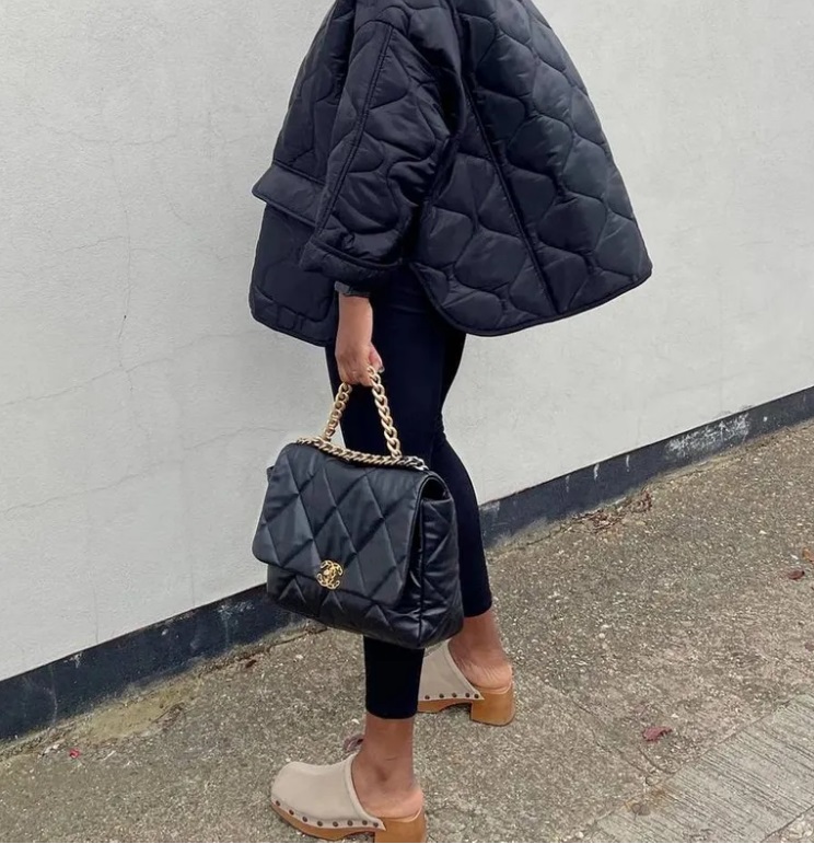 Яка модель жіночої куртки не виходить із моди: фото стильних образів на кожен день