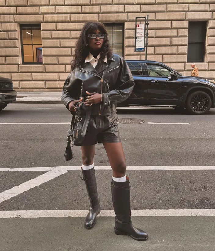 Чорні чоботи - вічна класика: з чим їх носити восени та взимку 2024