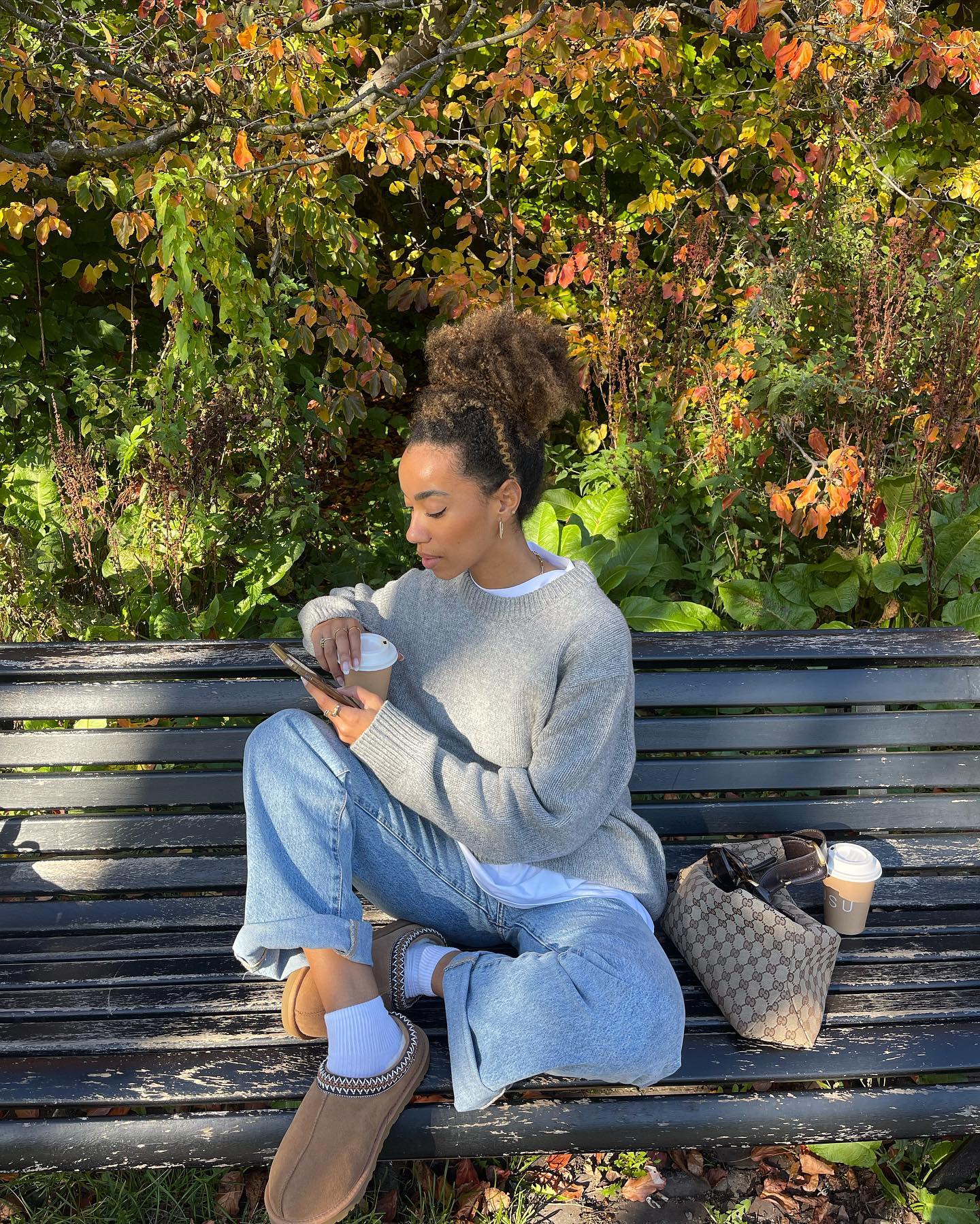 С чем носить угги зимой, чтобы удивить всех: тайны стильного образа