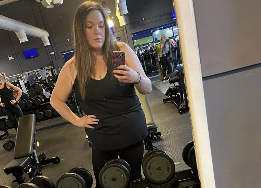 За 5 місяців 38 кг ! Як 31-річна жінка схудла після того, як була шокована відображенням в дзеркалі