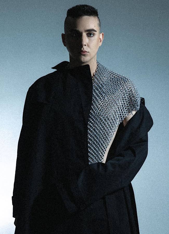 "Я люблю Мас-маркет": Ніколас Карма розсекретив вартість луку епатажного співака MELOVIN