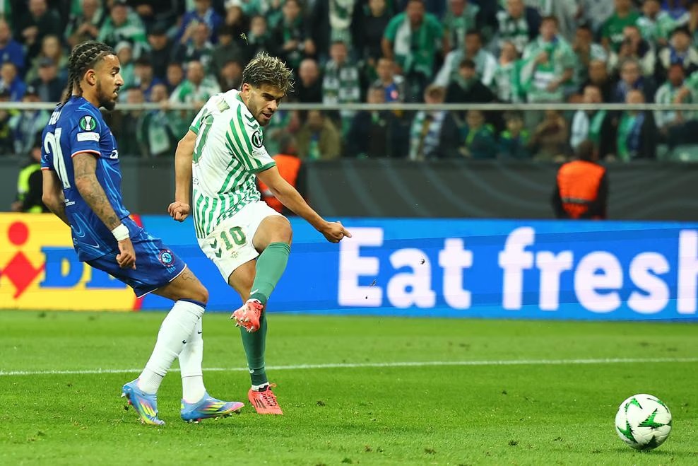 "Челси" с камбэком разбил "Бетис" в финале Лиги конференций и собрал полную коллекцию евротрофеев