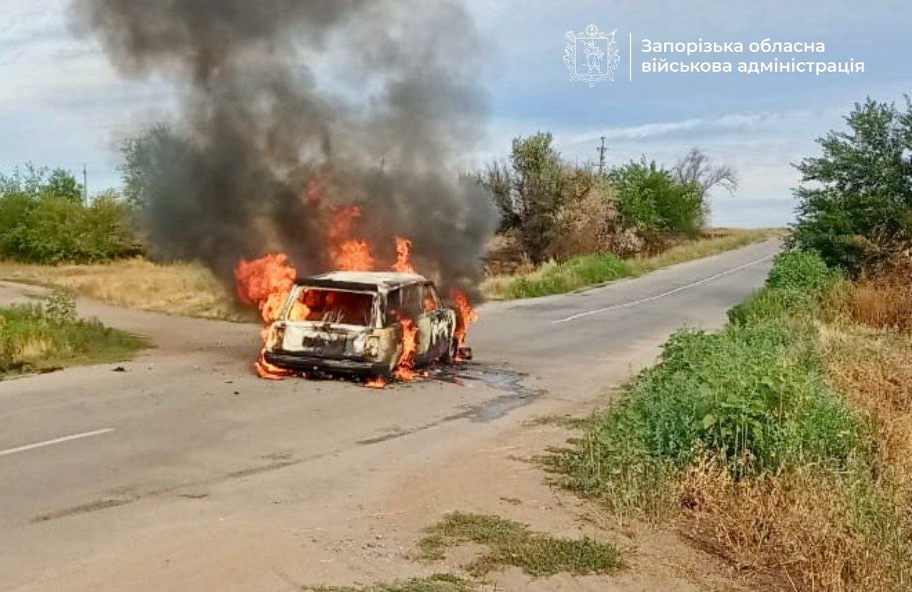 Російський дрон вдарив по авто у Запорізькій області: двоє людей загинули