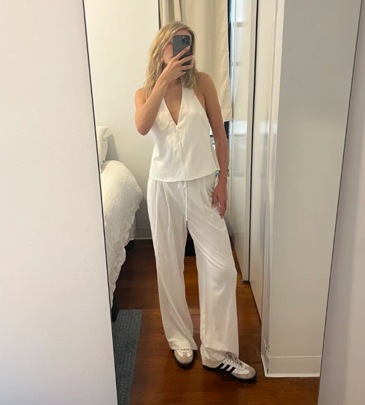 Білі штани - хіт літа 2025: з чим їх носити, щоб виглядати стильно