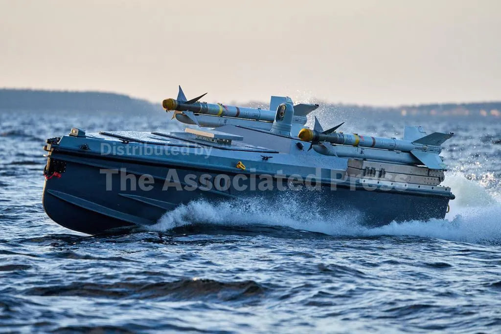 Першим у світі збив винищувач Су-30: нові фото дрона Magura V7 з ракетами