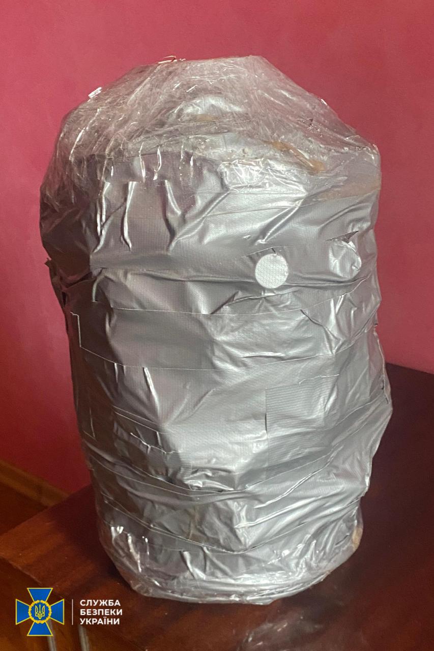 Хотіли підірвати на "побаченні": СБУ запобігла вбивству українського воїна