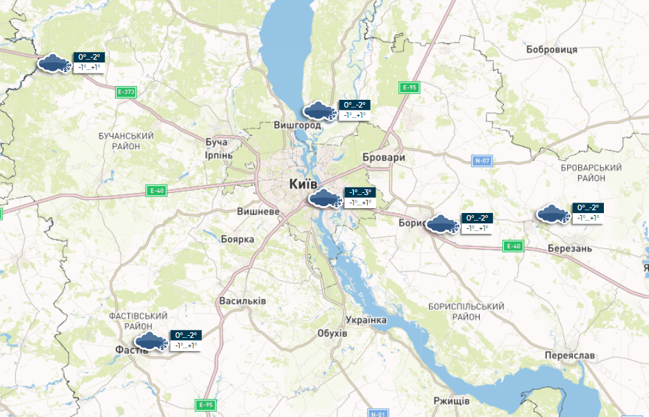 Погода здивує. В Україні сьогодні мокрий сніг, але місцями до +7