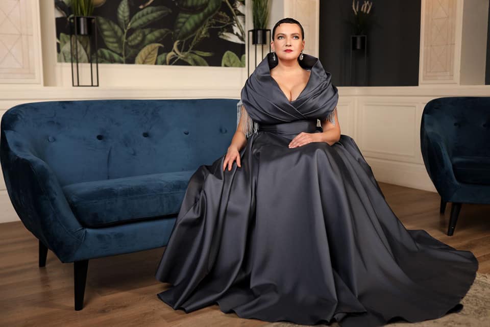 Надежда Савченко неожиданно снялась в романтичной фотосессии