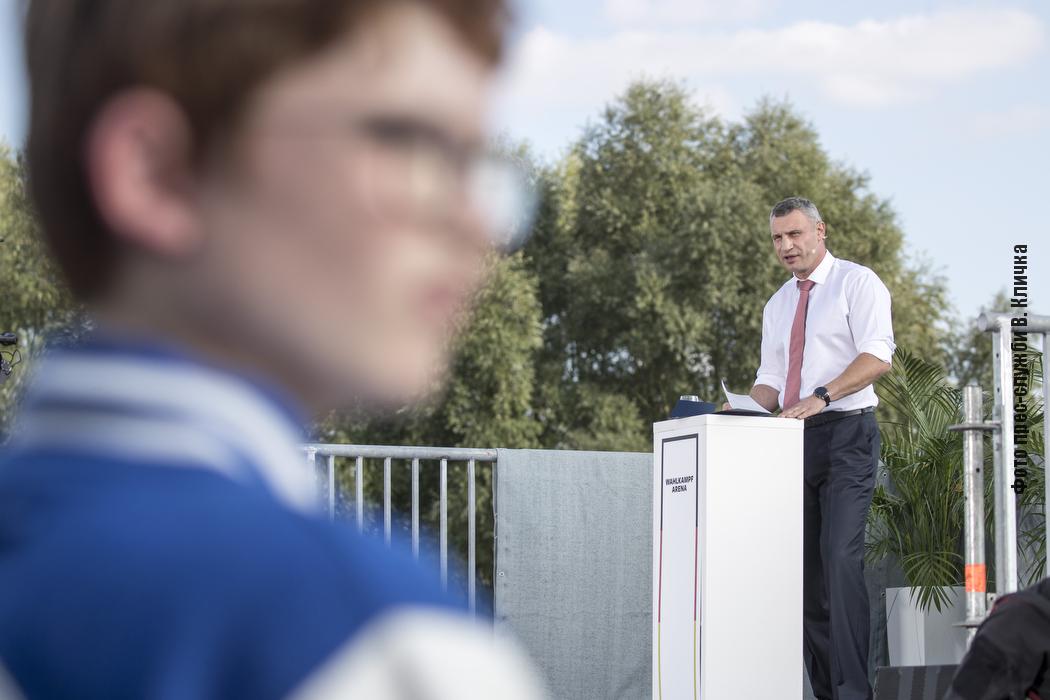 Кличко обговорив з Лашетом небезпеку для України та Європи від "Північного потоку-2"